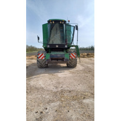 John Deere 1055 équipement mais et tournesol